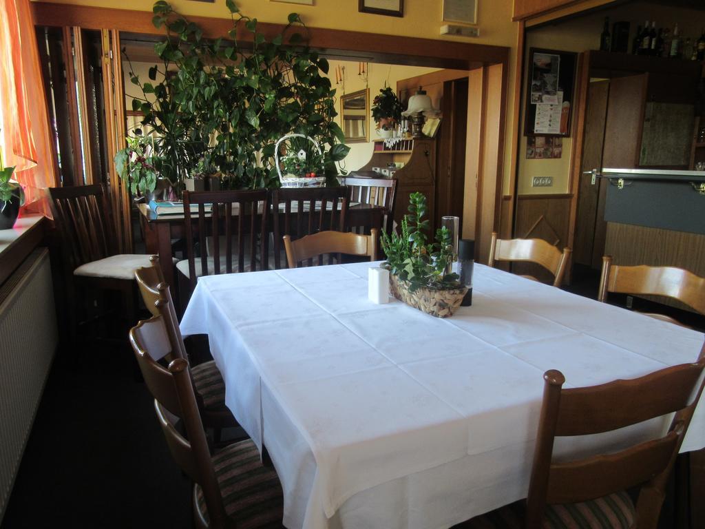 Hotel Restaurant Jonkhans Rees Exteriér fotografie